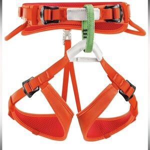 Kids Petzl Macchu Climbing Harness Brand New!